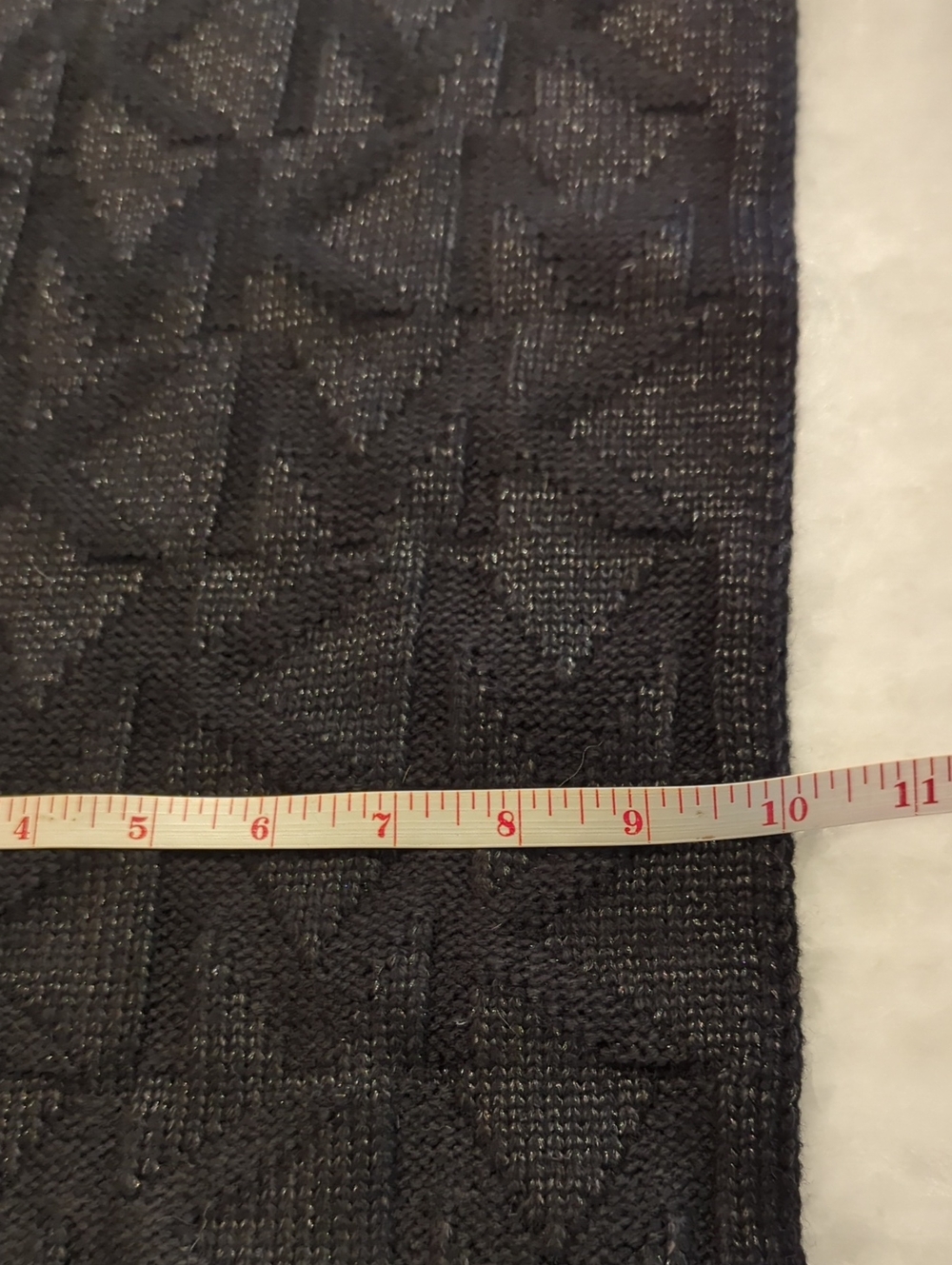 Michael Kors Black And Metallic Thread Monogram Knit Scarf Approximately 10x65 - Picture 5 of 5